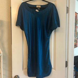 Victoria’s Secret Gold Label new With Tag Silk Mid Nightgown